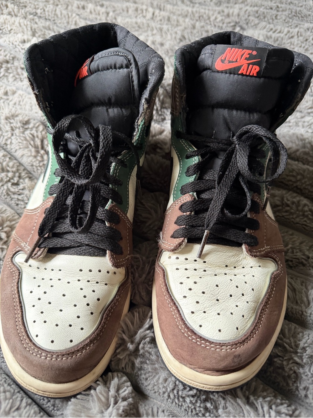 Nike High-Top Sneakers in Brown, Green, Cream & Black